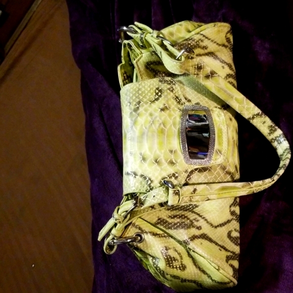 EUC- Lime Green Snake Skin Bag - Picture 2 of 8